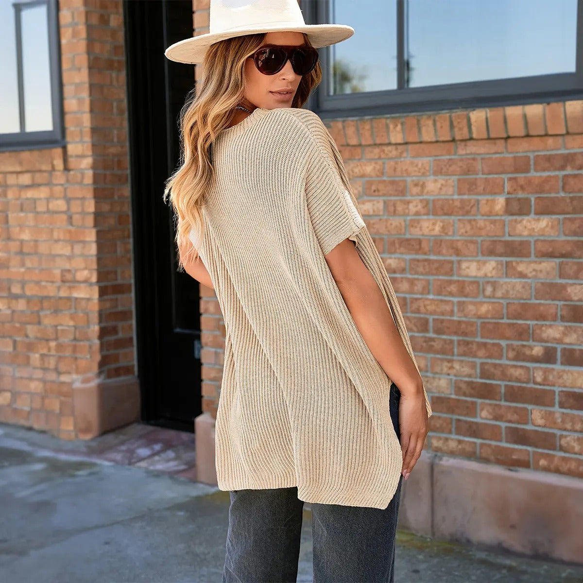 Women's Oversized Puff Short Sleeve Knit Sweater Casual Round Neck Side Slit Elegant Pullover Top