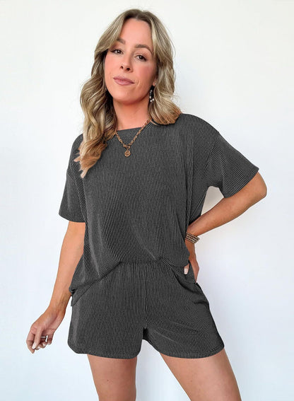 Women's Pocket Casual Short Sleeve T-shirt & Elastic Waist Shorts, Ribbed 2 Piece Sets
