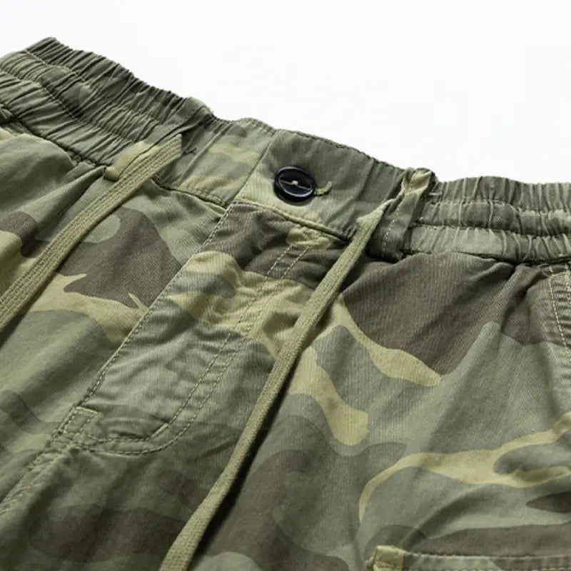 Men’s camouflage cargo shorts